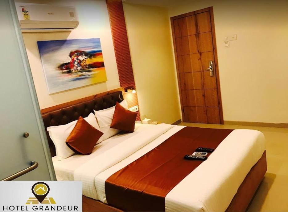 Grandeur By Avion Palace Near T2 International Airport Mumbai Exterior photo