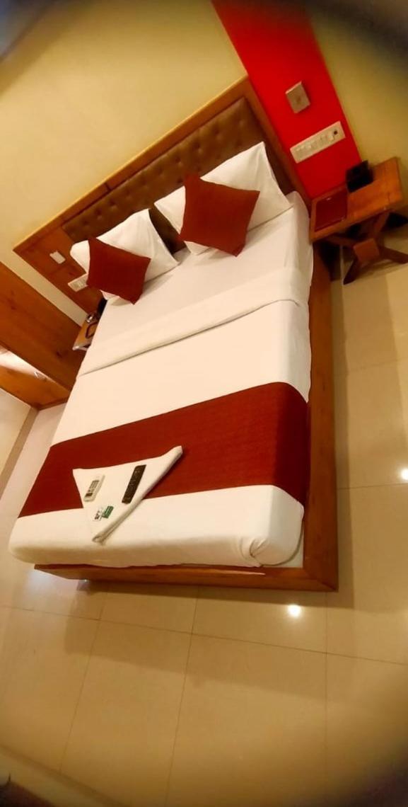 Grandeur By Avion Palace Near T2 International Airport Mumbai Exterior photo